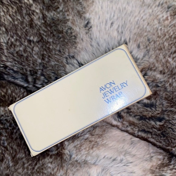 Velvet Vintage Jewelry Wrap - Picture 1 of 5